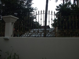 Fence (ခြံစည်းရိုး)