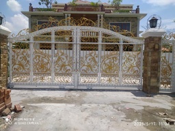 ဝန်းတံခါး
